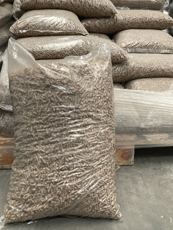 Bergé Bio Granulés - - Sacs de granules de bois - Second choix 2 Sacs de granules de bois - Second choix – Image 2